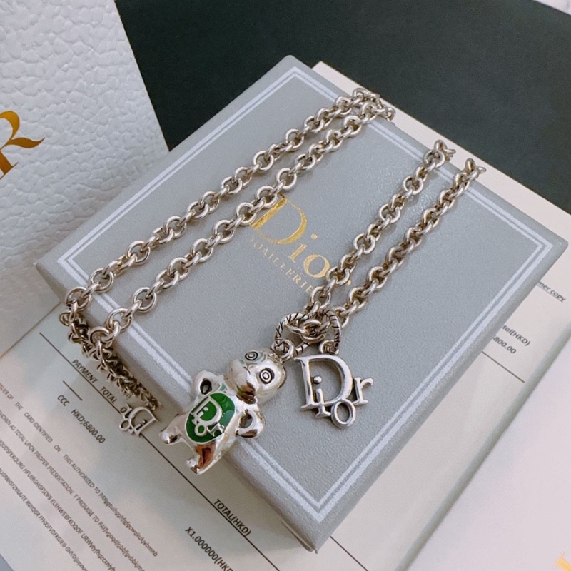 chr1st1an D10r necklaces